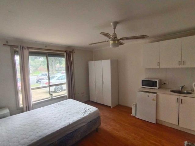 Granny Flat for rent in Narre Warren, Melbourne