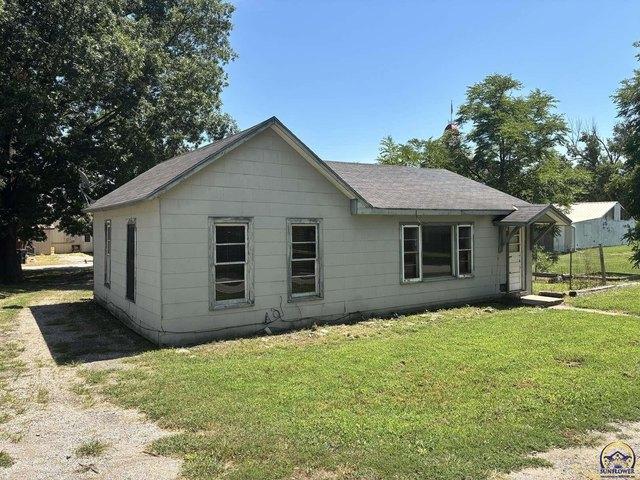House for sale in Cottonwood Falls, Chase County