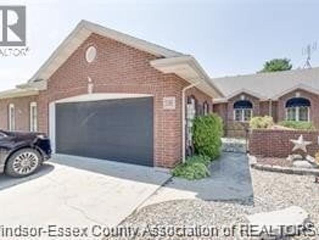 House for sale in Kingsville, Ontario