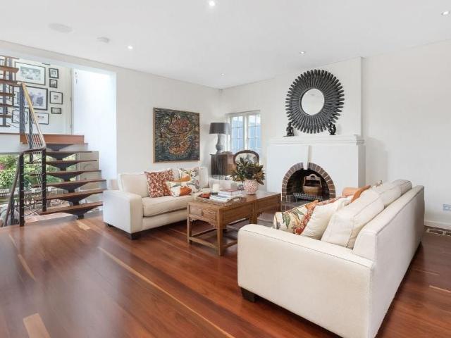 House for rent in Lower North Shore, Sydney
