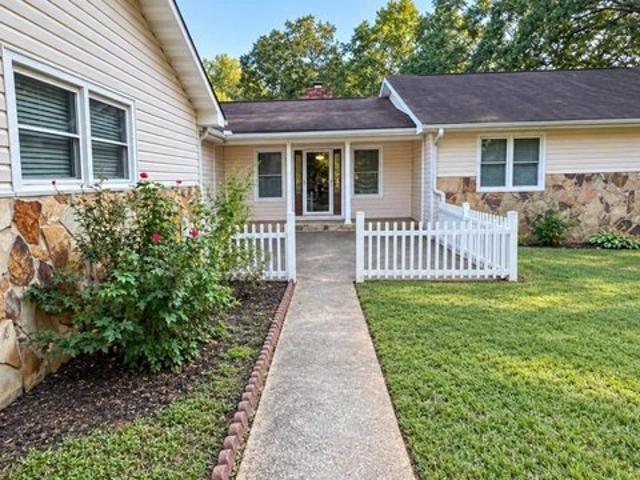 House for sale in Stockbridge, Georgia
