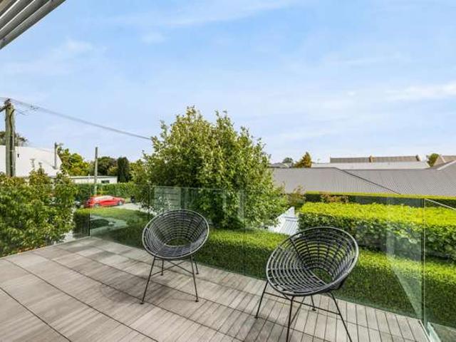 Apartment for sale in Saint Albans, Canterbury