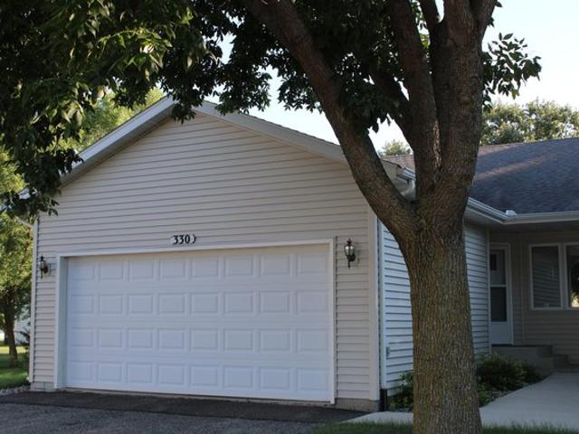 Townhouse for sale in Mcleod, Minnesota