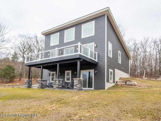 House for sale in Accord, New York