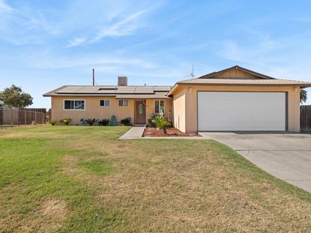 House for sale in Visalia, Tulare County