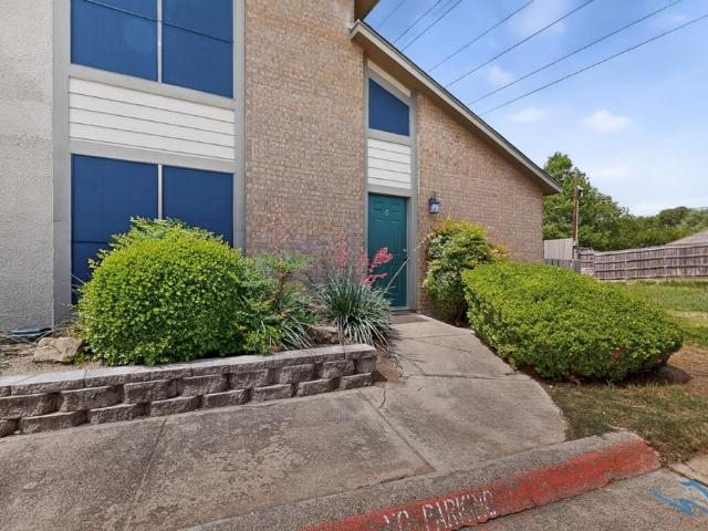 Condo for sale in Hurst, Texas