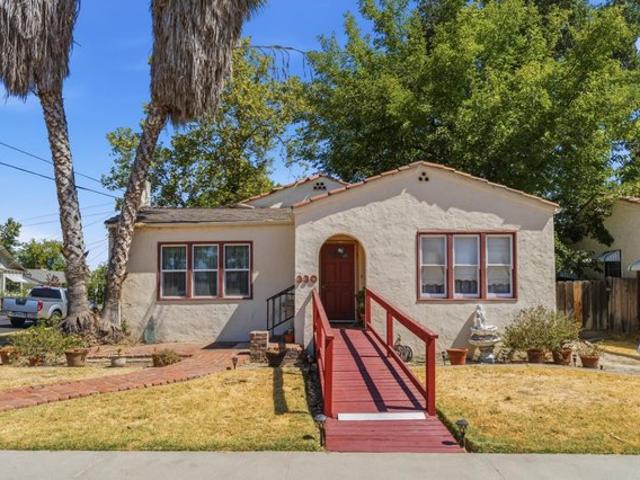 House for sale in Hanford, California