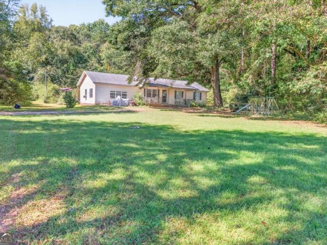 House for sale in Maysville, Banks County
