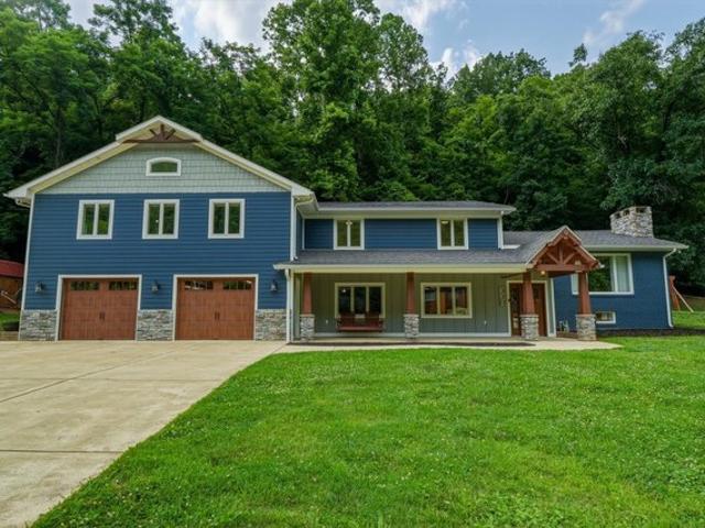 House for sale in Huntington, West Virginia