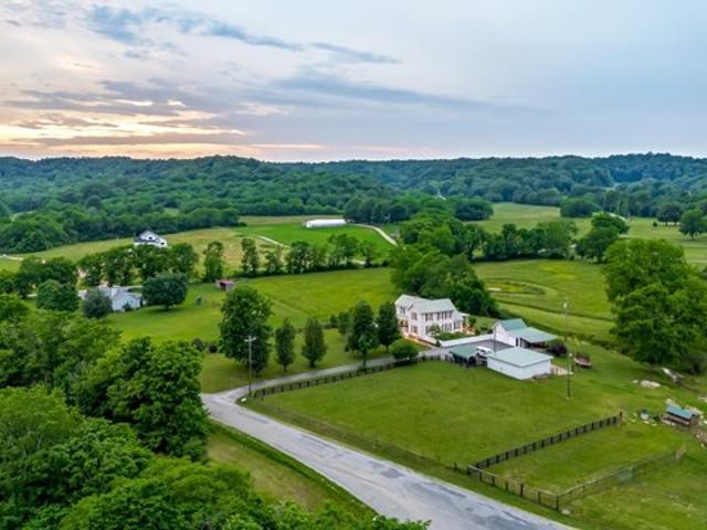 Farm for sale in Mount Pleasant, Middle Tennessee
