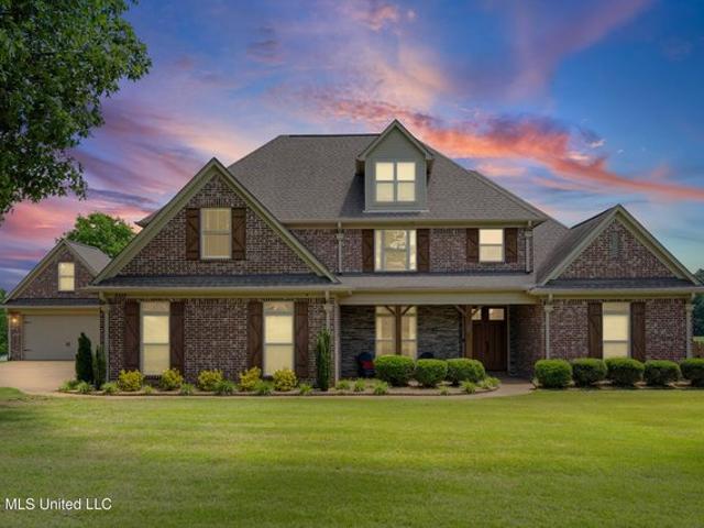 House for sale in Nesbit, Mississippi
