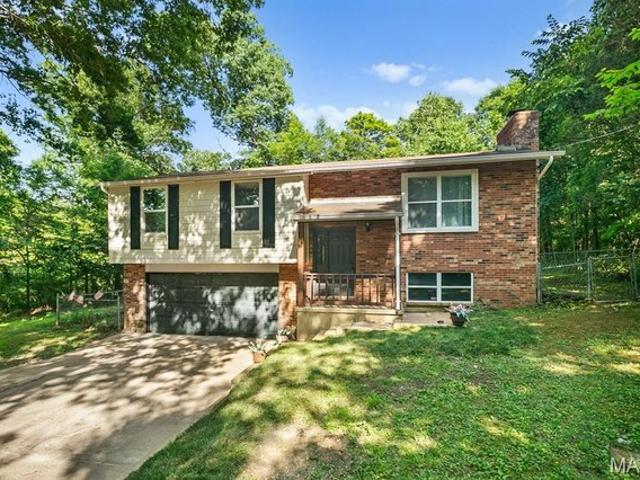 House for sale in Pacific, Missouri