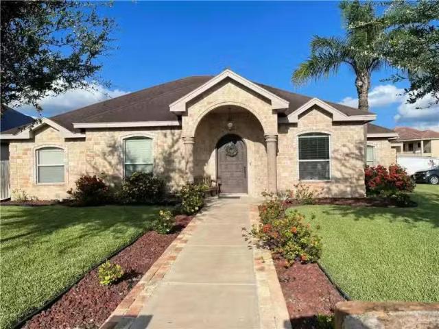 House for sale in Edinburg