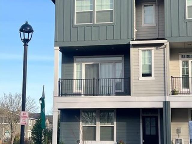 Townhouse for sale in Oregonia