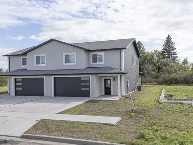Townhouse for sale in Minot, Ward County