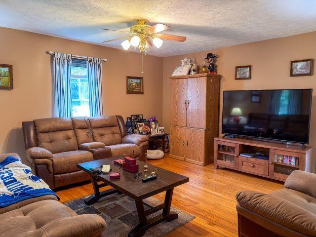 House for sale in Cave City, Kentucky