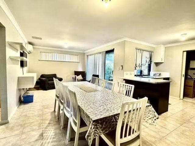 House for rent in Canning Vale, Western Australia