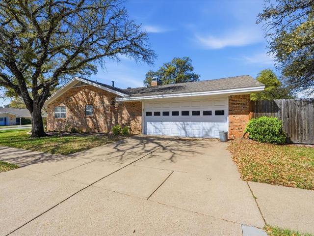 House for sale in Pantego, Texas