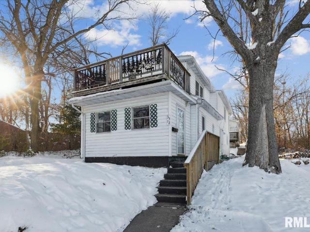 House for sale in Clinton, Iowa