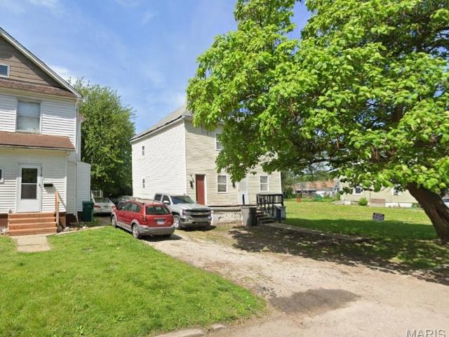 House for sale in Illinois