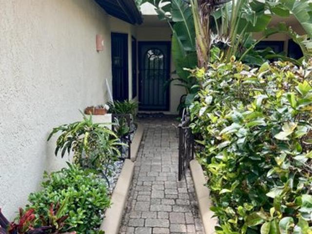 Townhouse for sale in Melbourne Beach, Florida
