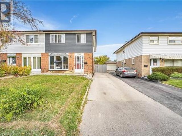 House for sale in Mississauga Valleys, Mississauga