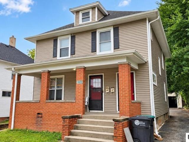 Townhouse for sale in Omaha, Douglas County