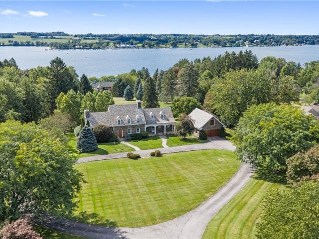 House for sale in Town of Skaneateles, Onondaga County
