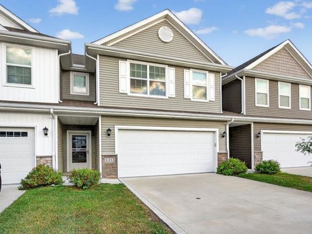 Townhouse for sale in Courtyards at Rock Creek, Ankeny