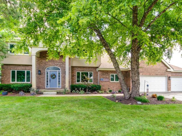 House for sale in Mchenry, Illinois