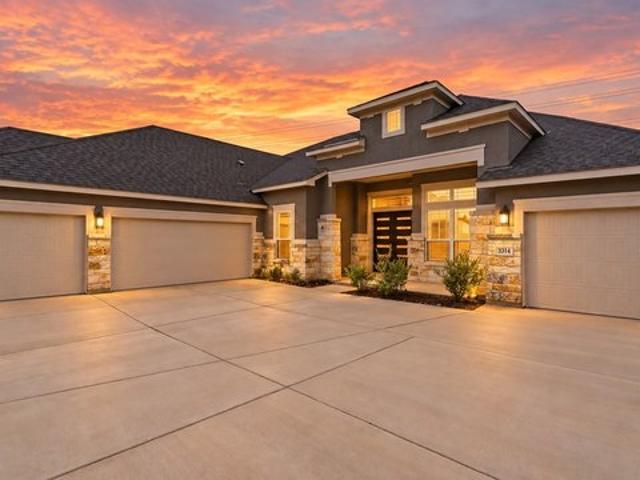 House for sale in Marion, Texas