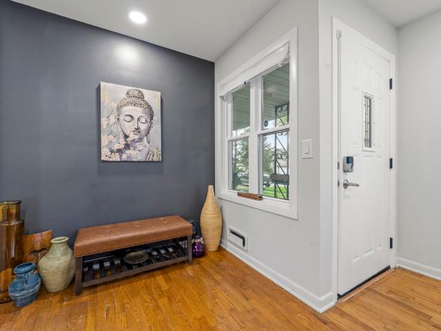 House for sale in Mchenry, Illinois
