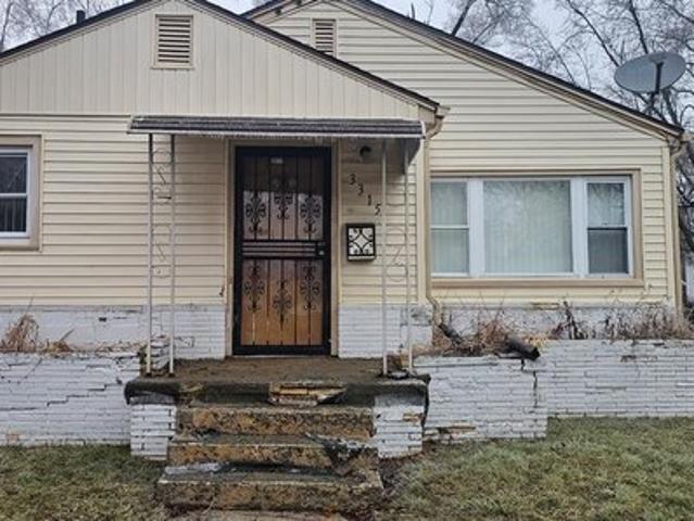 House for sale in Carrollton, Michigan