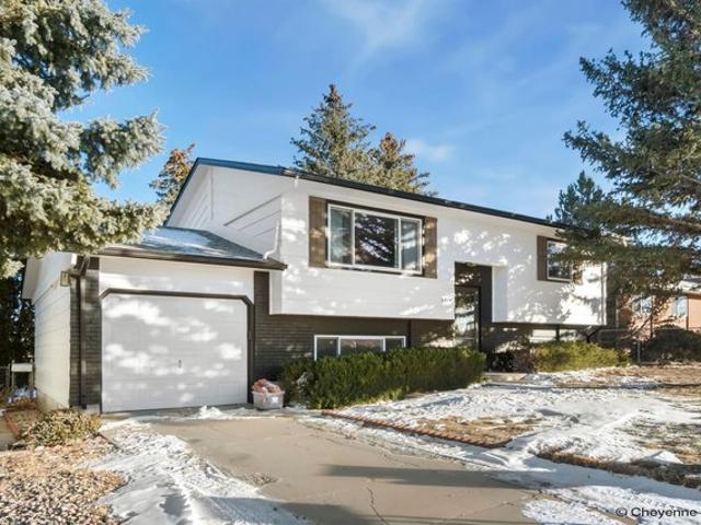 House for sale in Wyoming