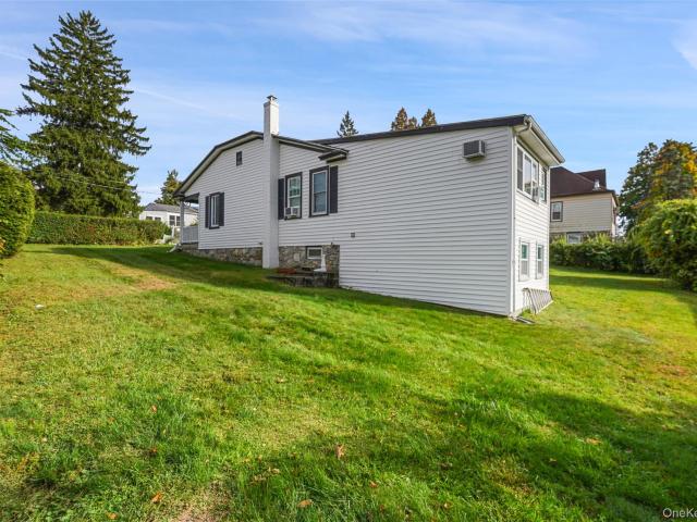 House for sale in Lake Mohegan, Town of Yorktown