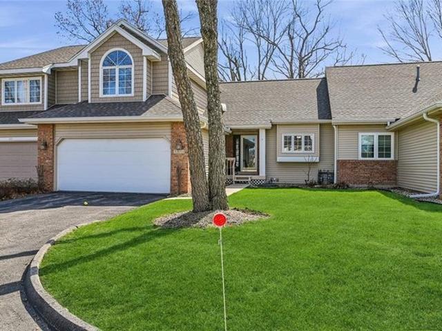 Condo for sale in Linn, Iowa