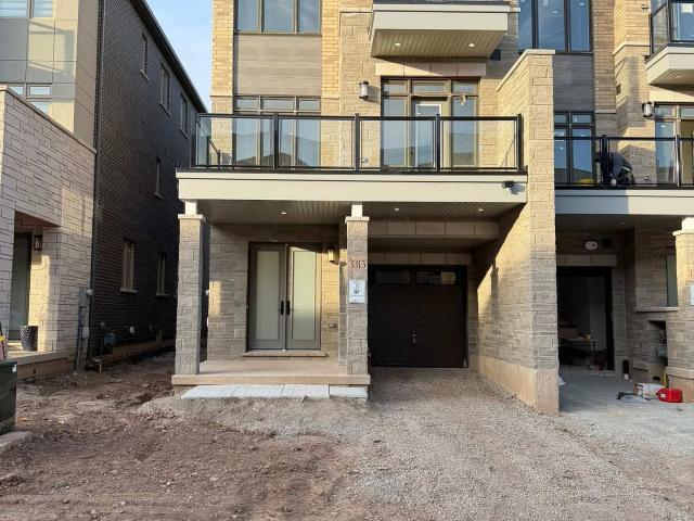 Townhouse for rent in Woburn, Ontario