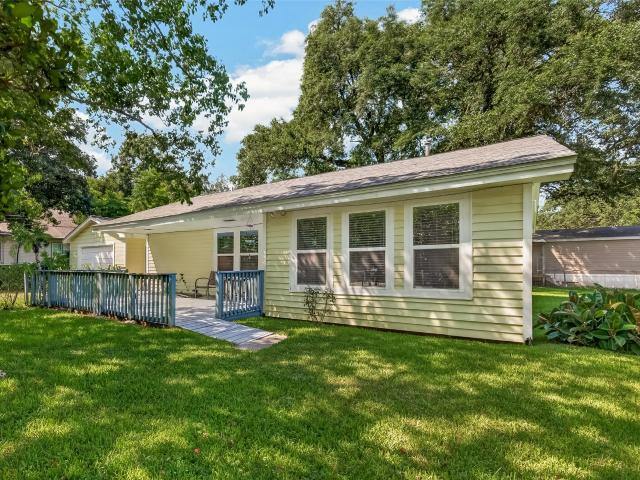 House for sale in Bacliff, Texas