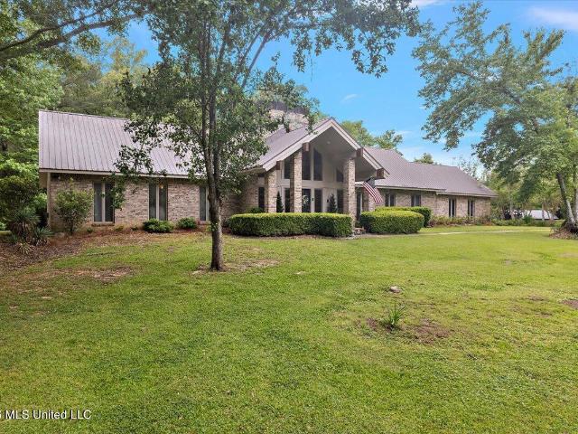 House for sale in West, Mississippi