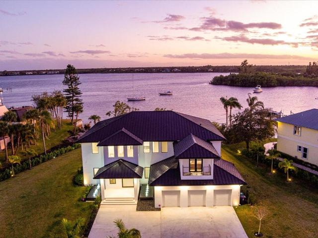 House for sale in Port Saint Lucie, Florida