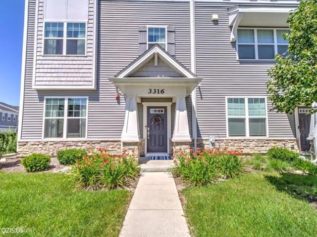 Townhouse for sale in Rolling Meadows, Illinois