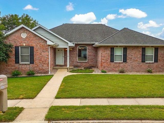 House for sale in Columbia, Boone County