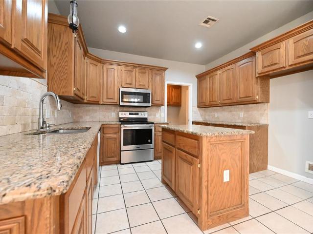 House for sale in Chickasha, Grady County