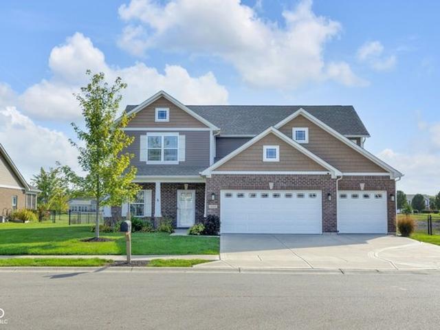 House for sale in New Palestine, Indiana