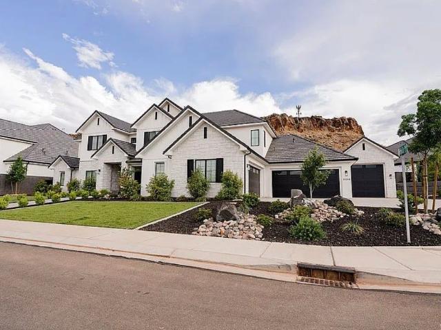 House for sale in Saint George, Utah