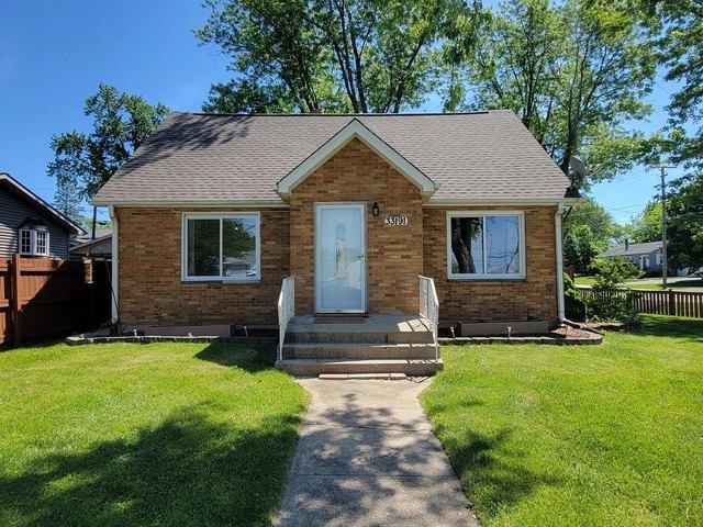 House for sale in Grayslake, Illinois