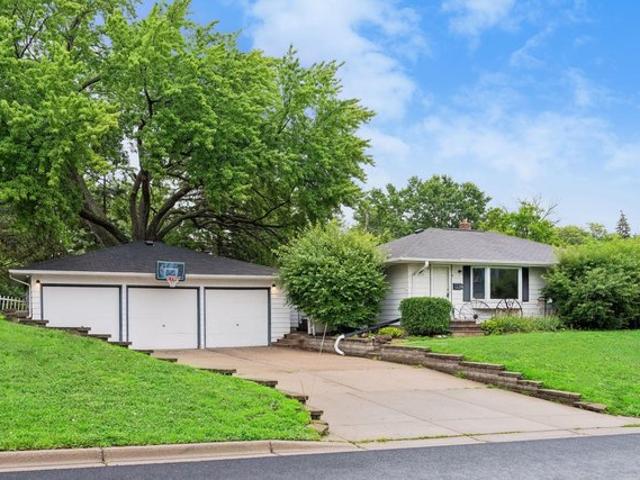 House for sale in Inver Grove Heights, Minnesota