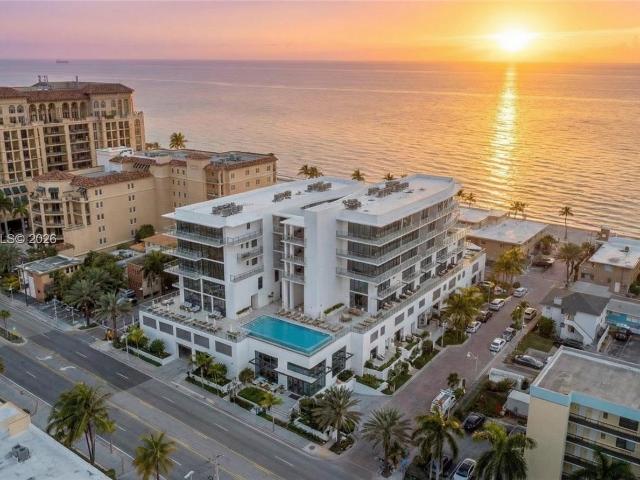 Condo for sale in Hollywood, Florida