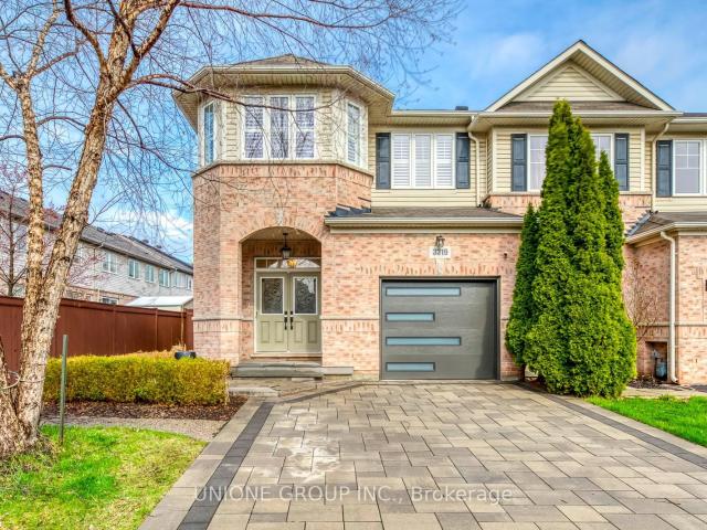 Townhouse for sale in Woburn, Ontario