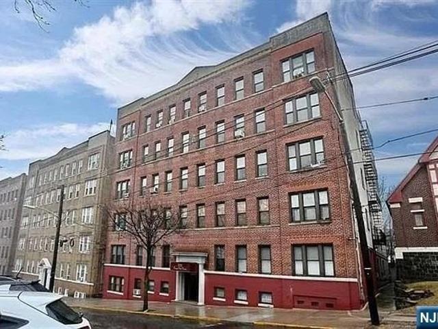 Condo for sale in Hudson, New Jersey